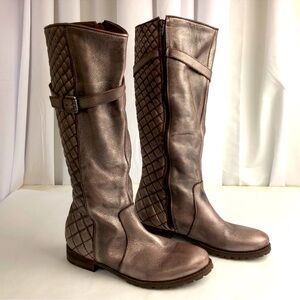 🔥 Matisse leather, quilted, pewter 16” tall boots. Super cute & comfy and EUC 🔥